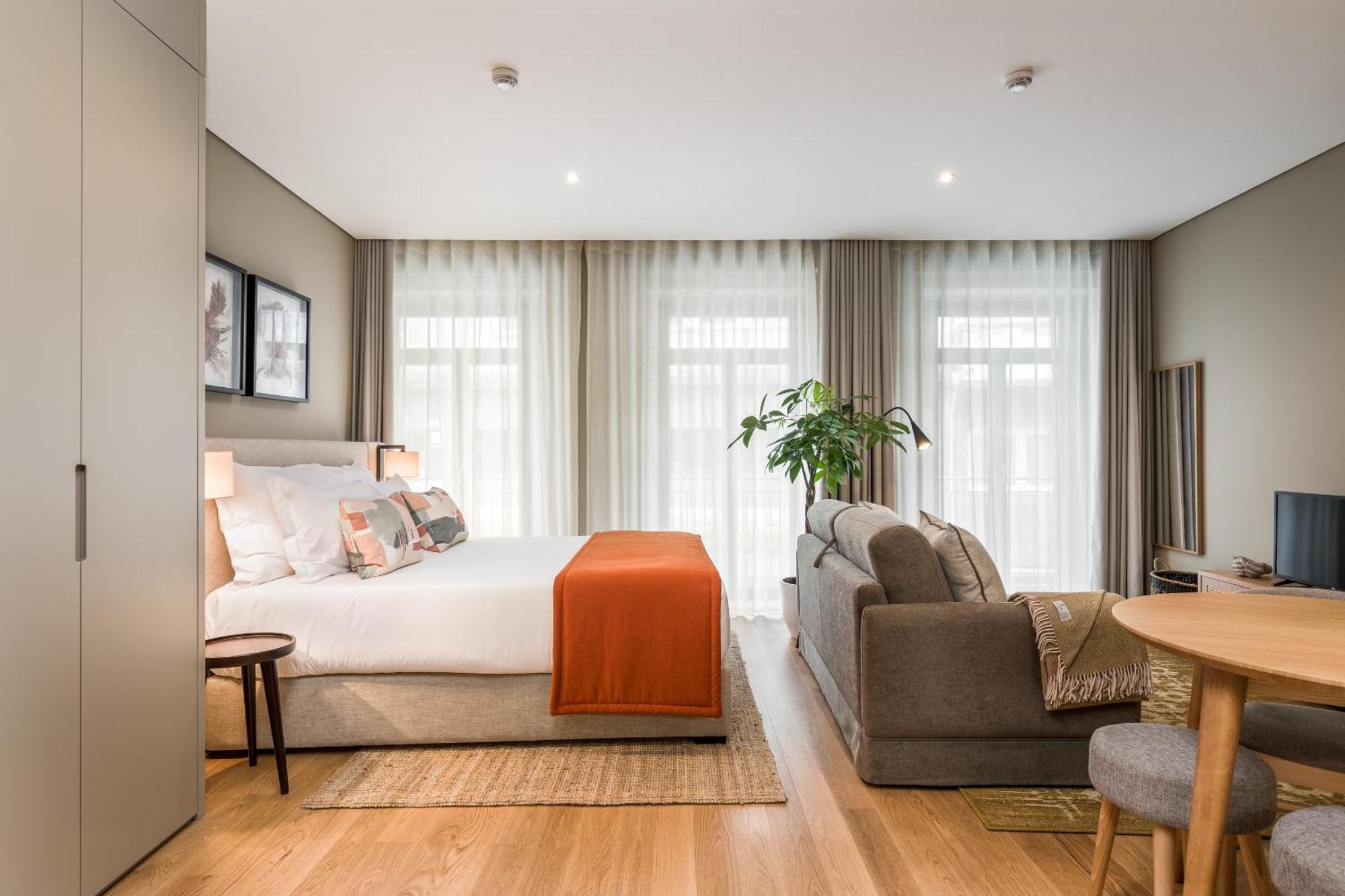 Legends House By Sweet Apart-hotel 2*